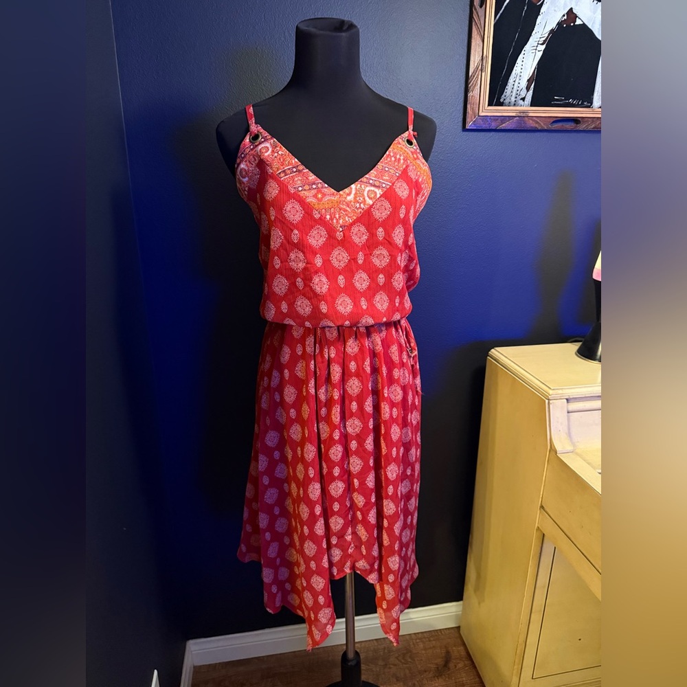 NWT - XHILARATION Handkerchief Hem Strappy Belted Sundress - red/white - Large